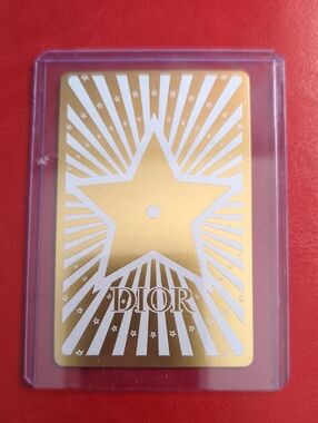 Dior Metallic Gold and White Star Collector Card - 6💓